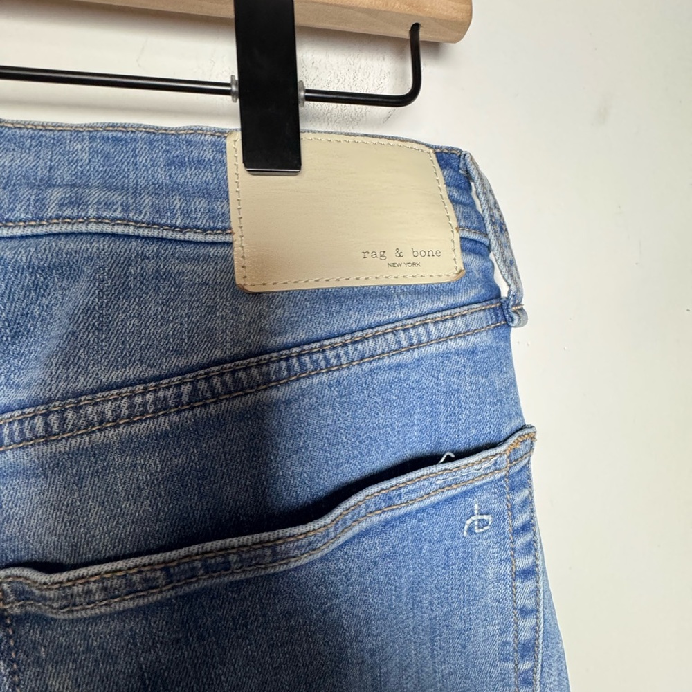 rag & bone
Sofie High-Rise Wide-Leg Cropped Jeans 30 - Picture 7 of 14